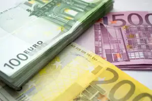 25 Eur To Czk